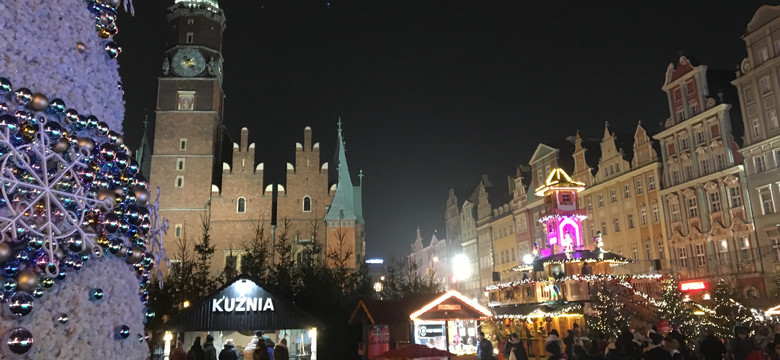 Władze Wrocławia rozwiązały pikietę antyaborcyjną. Sutryk: nie ma zgody na tak obrzydliwe sprawy