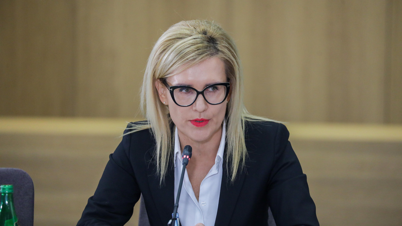 Posłanka krytykuje słowa Ewy Wrzosek o prezydencie. 