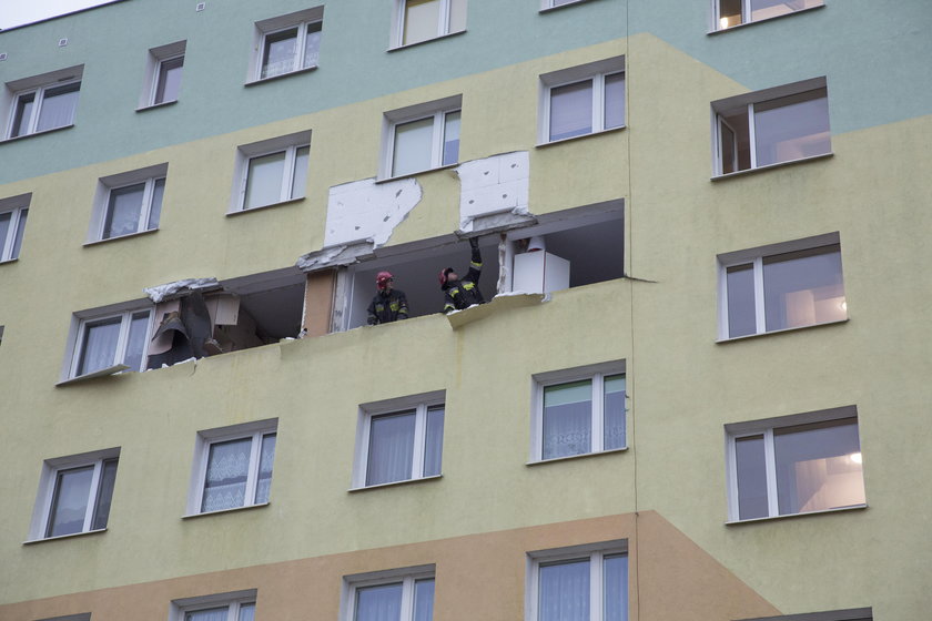 Dramatyczne sceny w Łomży. Wielka wyrwa w bloku!