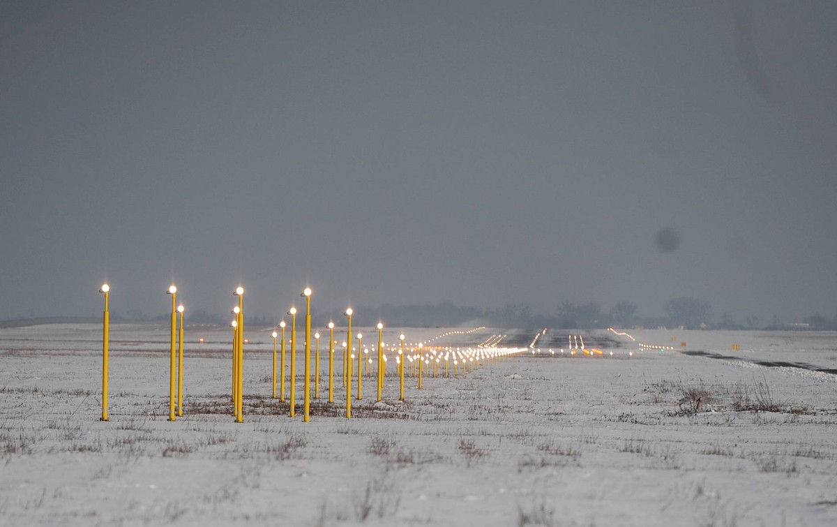 Pas lotniska w Modlinie