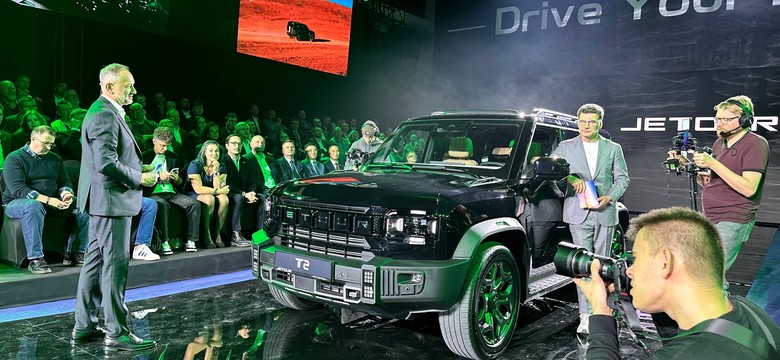 JETOUR T2 już w Polsce. Ceny sensacją, silnik 1.6 będzie hitem