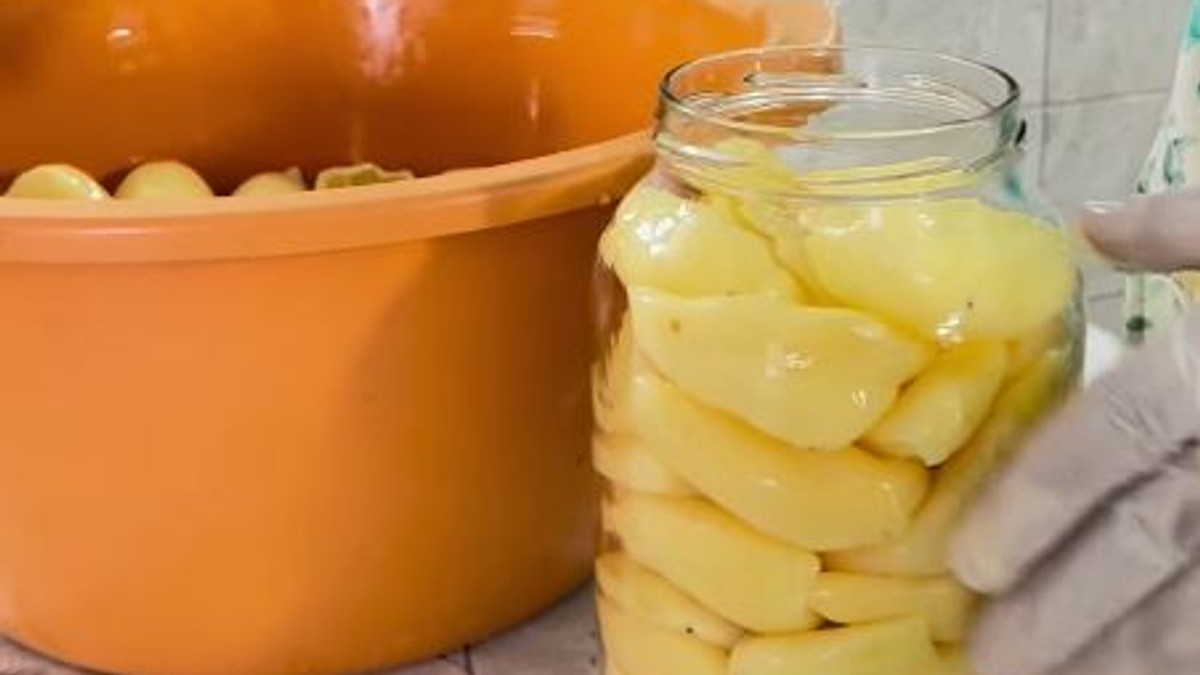 Recept za paprike somborke za zimnicu: Dragica Marković zna kako da ostanu hrskave
