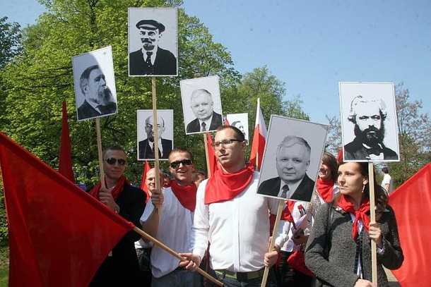 Palikot czyta Kaczyńskiego 06