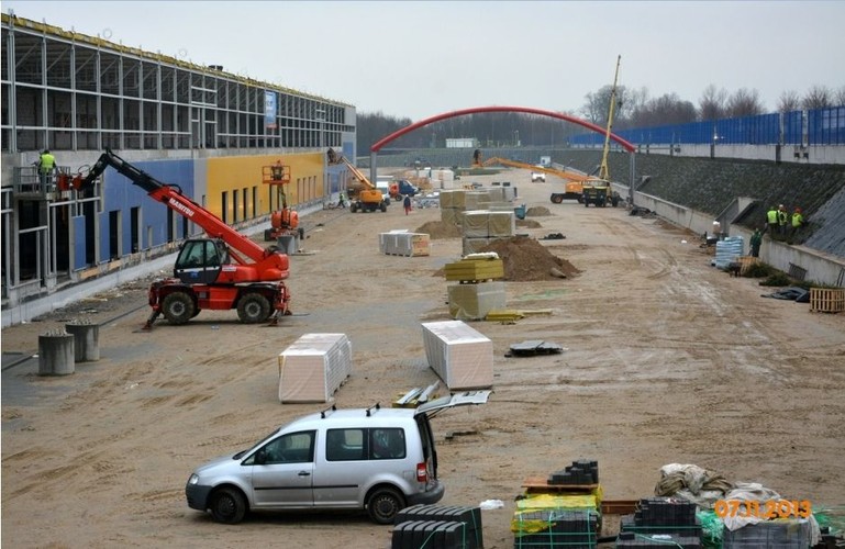 Firma jest również producentem szyb zespolonych oraz wytwarza własne profile PVC - GL System. <br><br> fot. Materiały prasowe DRUTEX