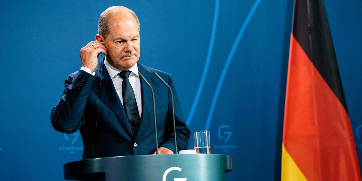 Kanclerz Niemiec Olaf Scholz jest zmuszony uruchomić kolejny pakiet osłonowy przez rosnącymi cenami energii