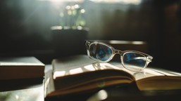 Komprymować, chełbia, omam. QUIZ z trudnych wyrazów. Każde pytanie to wyzwanie