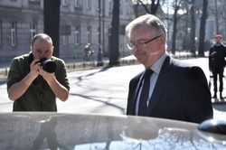 Ludzie Putina sąsiadami polskich gwiazd. "Ambasador Rosji rozkokosił się w Konstancinie"