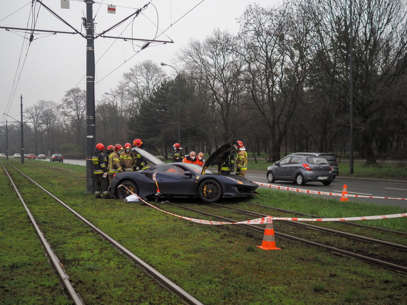 Ferrari na torowisku w Łodzi 