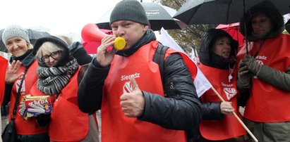 Dziś strajk nauczycieli. O co im chodzi? Mają 3 żądania