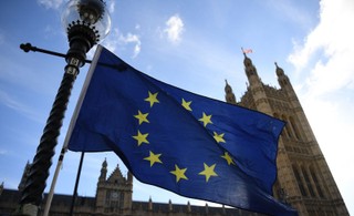 Brexit a pudełko czekoladek: Łatwiej rozwiązać małżeństwo przez konfrontację niż porozumienie