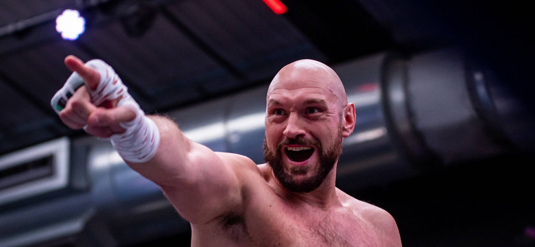 Fury rozpoczął przygotowania do walki z Usykiem