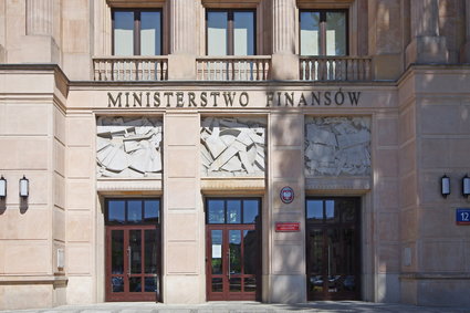 Wiceminister finansów: dziura w budżecie maleje