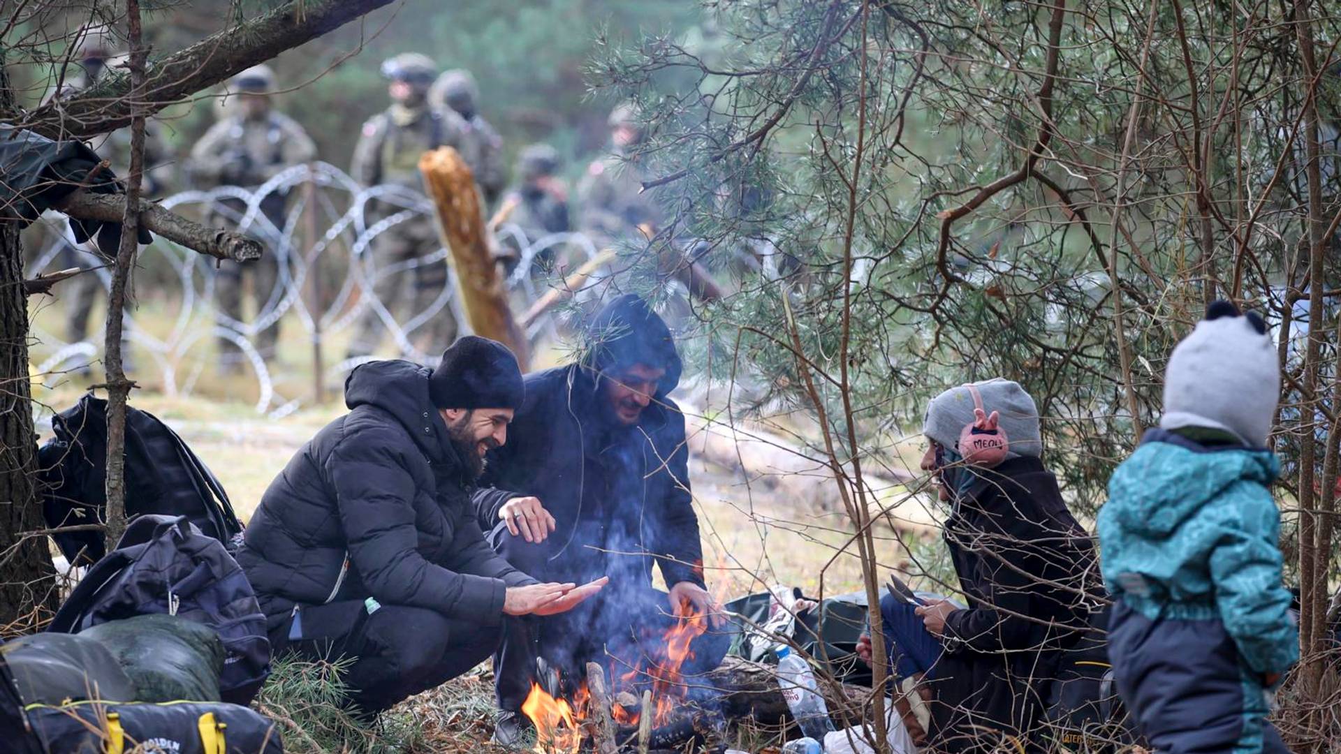 Fotografije migranata sa decom zarobljenih između Poljske i Belorusije teraju suze na oči