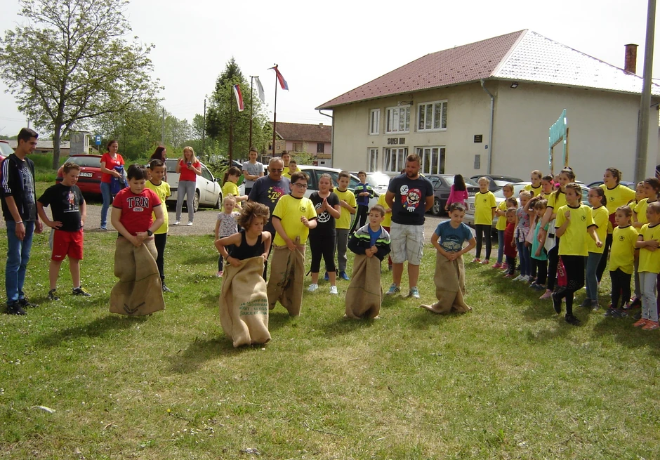U selu Kočićevu vaskršnje igre