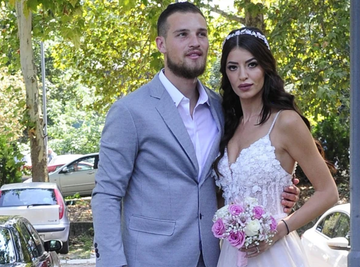 O VENČANICI Ane Rajković je brujala cela Srbija: Evo kako je izgledala dok se udavala za Predraga! (Foto)