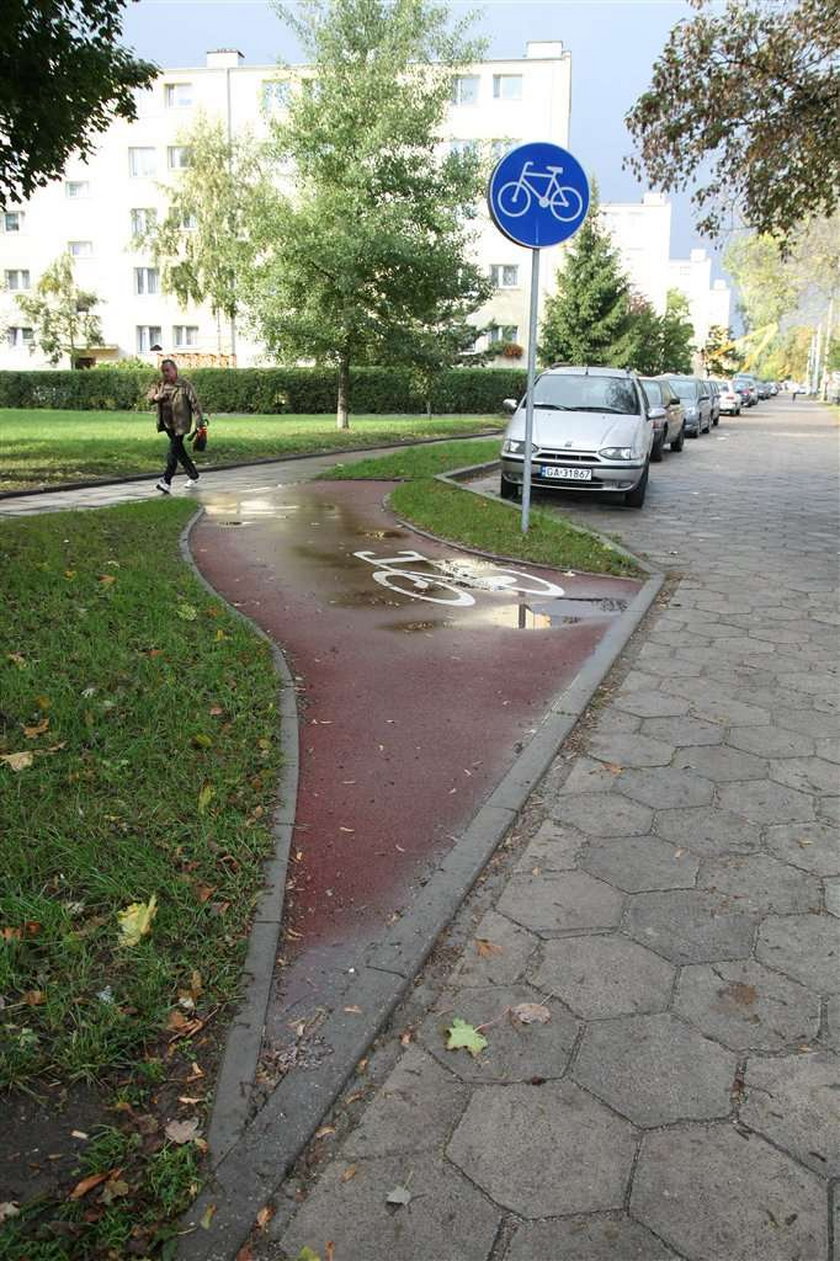 Absurd! Zobacz, ile metrów ma ścieżka rowerowa w Gdyni!