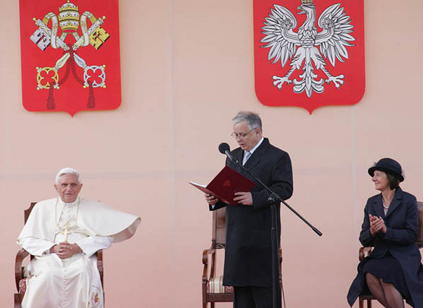Prezydent zaprosi Benedykta XVI do Polski