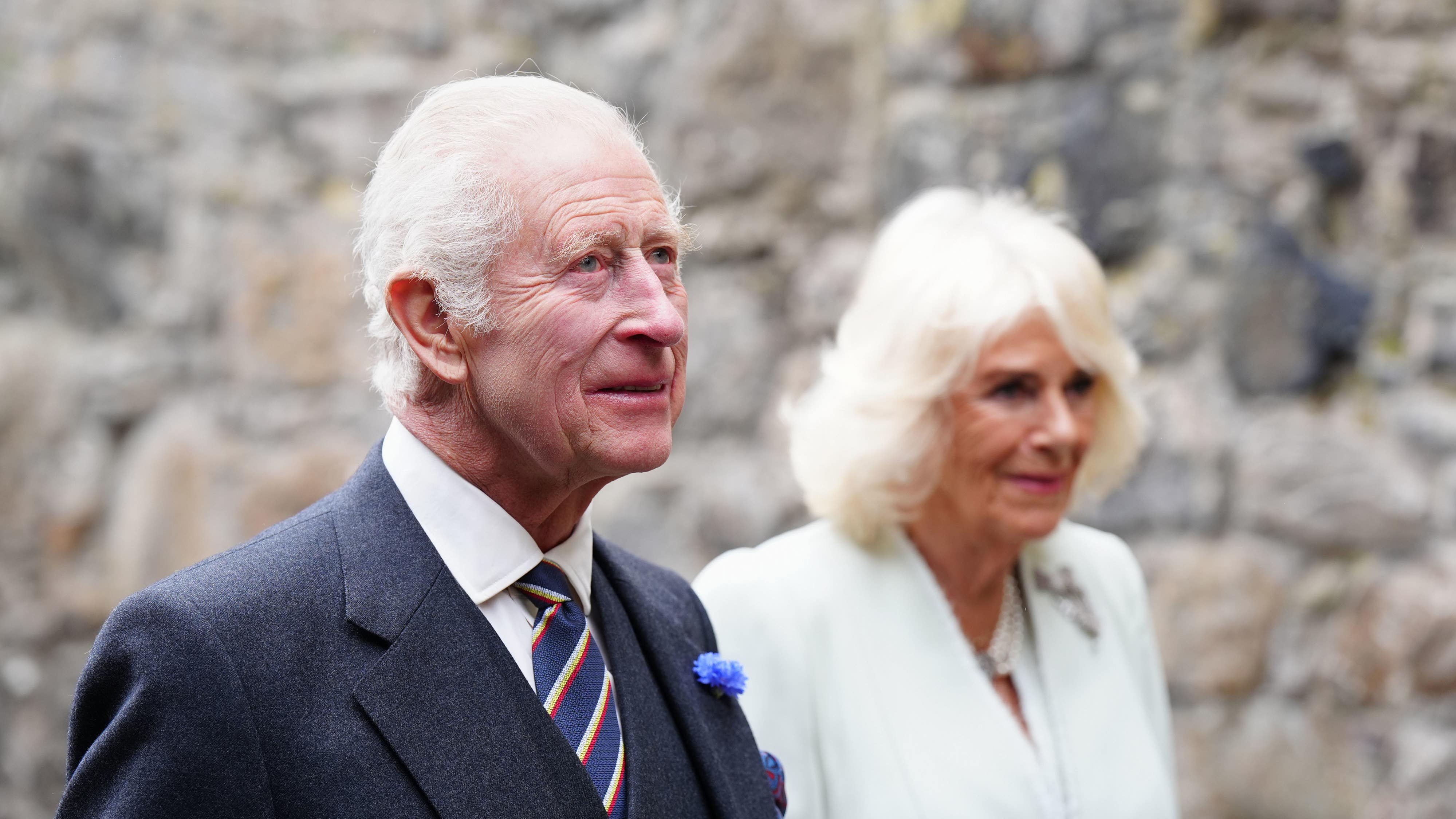 Royal Week Scotland: King and Queen visit Kirkcaldy