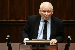 'Nie pozwolę, żeby lekarze byli szczuci'. Kaczyński ukarany za słowa o torturach