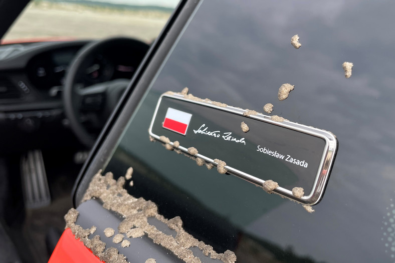 Porsche 911 Dakar RED58 Special w hołdzie Sobiesławowi Zasadzie