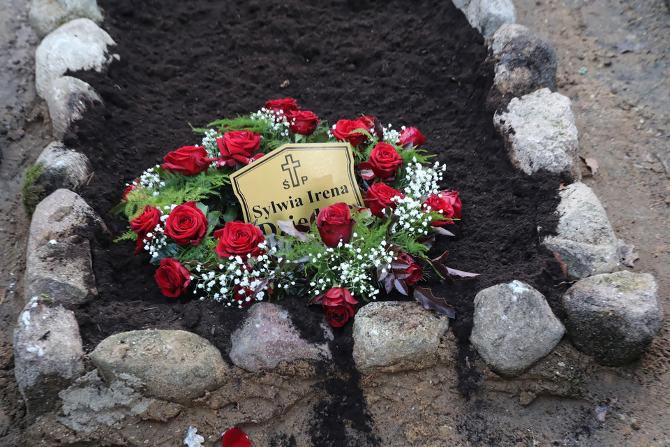 Pogrzeb Ireny Dziedzic w Laskach