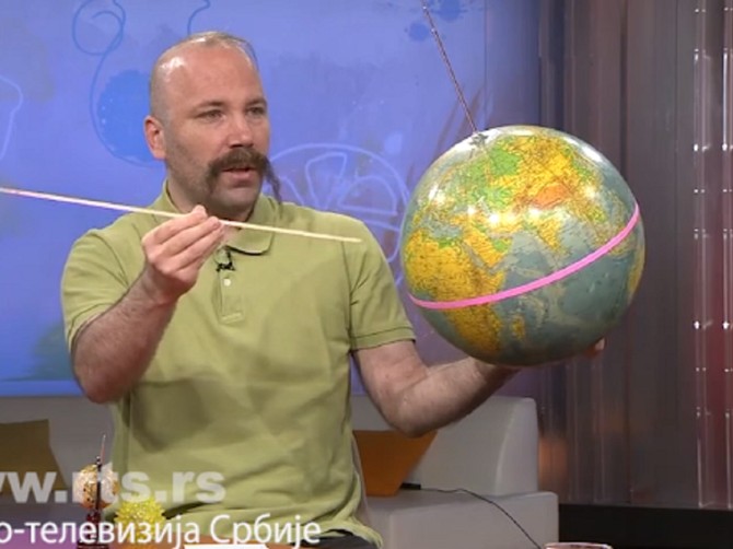 Zvezdar i popularizator astronomije Branko Simonović foto: screenshot/RTS 