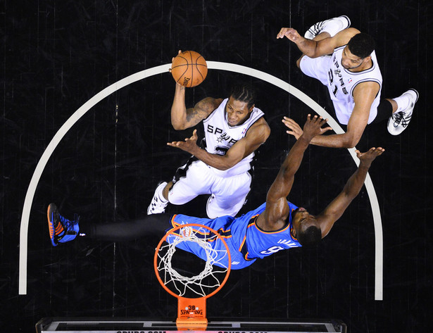Liga NBA: Spurs o jedno zwycięstwo od finału