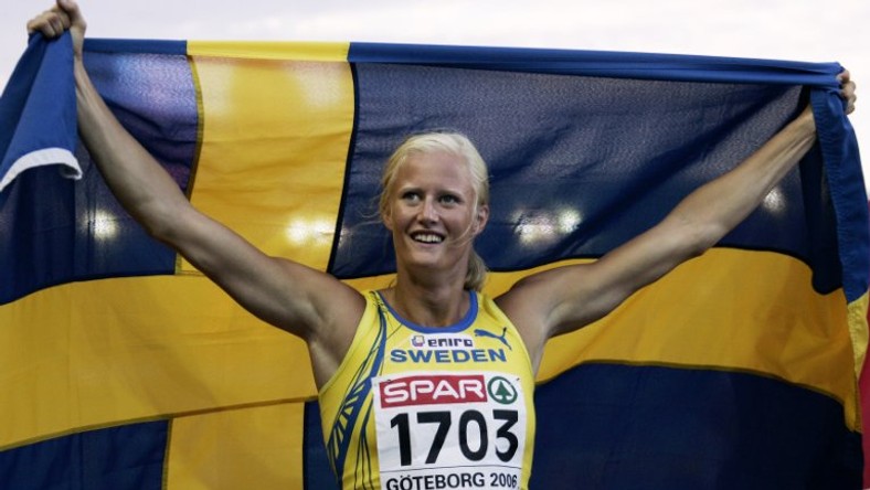 Ушедшие спортсменки. Олимпийская чемпионка с желтыми волосами.