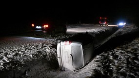 Paraliż na S7. Śnieżyca sparaliżowała ruch, setki aut utknęły