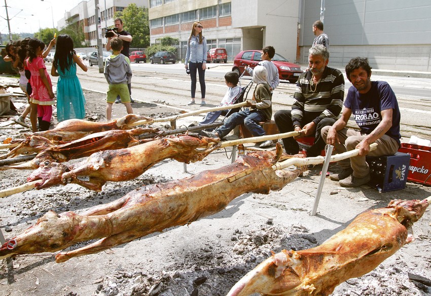 Za Đurđevdan obavezno jagnje na ražnju