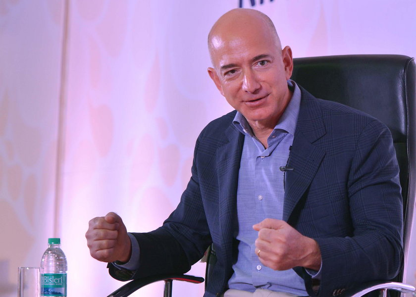 1 miejsce Bezosa to efekt wzrostu kursu akcji Amazona