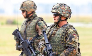 Niemcy wyrzucili wojsko. Nie rosyjskie, ale własne