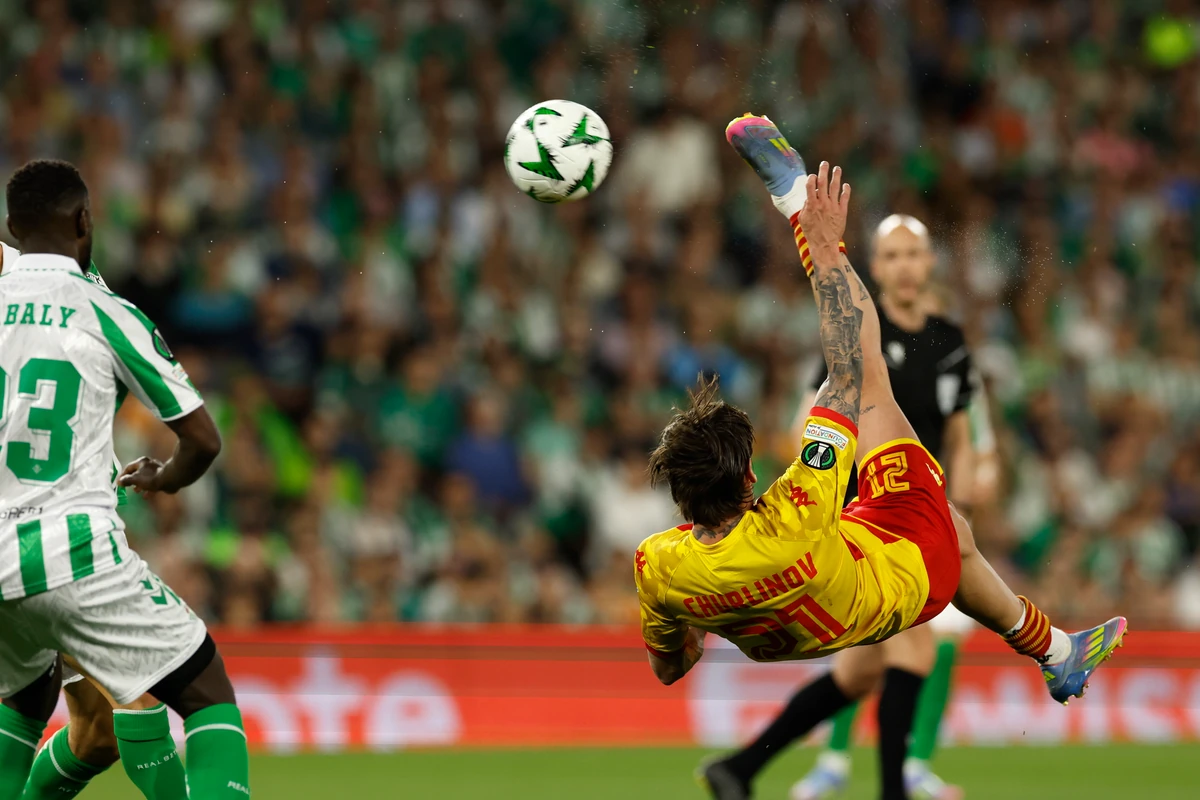 Jagiellonia miała sporo szczęścia w meczu z Betisem. 0:2 to najniższy wymiar kary
