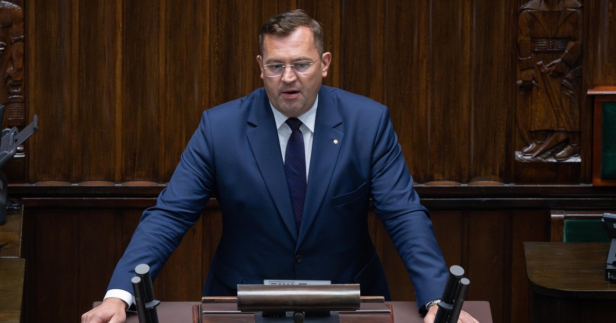 Incydent przed domem ministra. Są zarzuty. "Do pięciu lat"