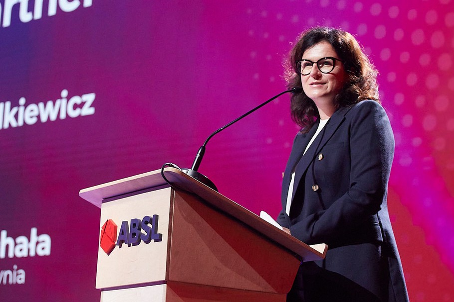 Prezydent Gdańska Aleksandra Dulkiewicz podczas tegorocznego ABSL Summit