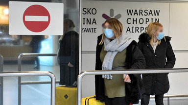 Służby medyczne lotniska w Warszawie kontrolują pasażerów z Chin i z Włoch