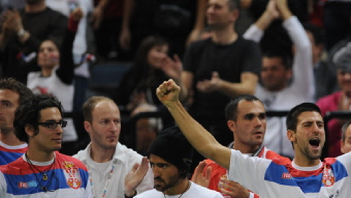Serbscy tenisiści zdobyli w niedzielę po raz pierwszy w historii Puchar Davisa. W swoim pierwszym występie w finale tych drużynowych rozgrywek wygrali na twardym korcie w hali Belgrad Arena z ekipą Francji 3:2. Zwycięstwo zapewnił im Victor Troicki.