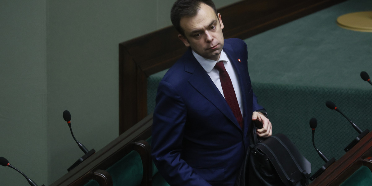 Nowy minister finansów Andrzej Domański zaczyna urzędowanie z ponad 1,3 bln zł długu Skarbu Państwa