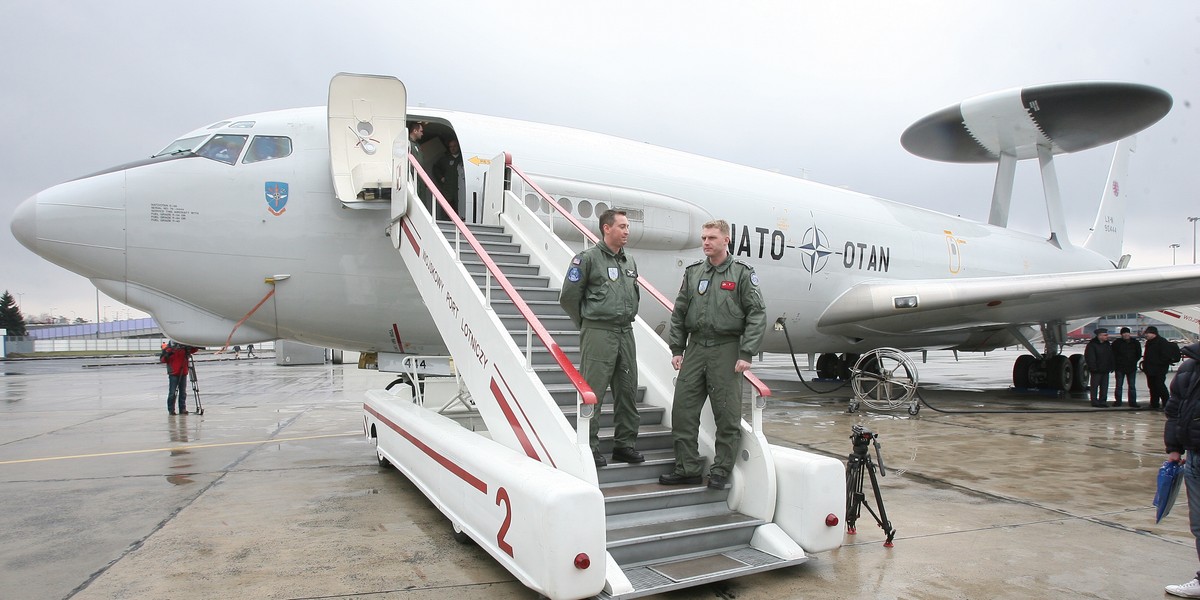 NATO wysłało samolot typu AWACS nad Polskę.