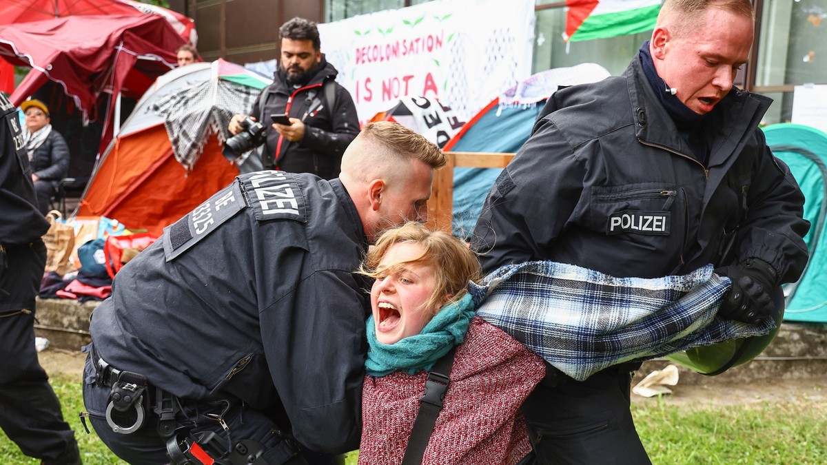 Több rendőr is megsebesült egy palesztinpárti megmozduláson