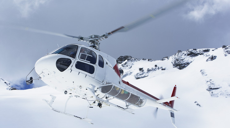 Lezuhant egy helikopter a Mount Everest közelében. / Illusztráció: Northfoto