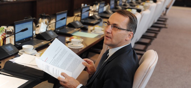 Sikorski do mediów: Nie publikujcie tych zdjęć