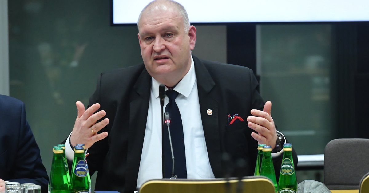 Trybunał Konstytucyjny broni sędziego Schaba. Zawiesza decyzję ministra Bodnara