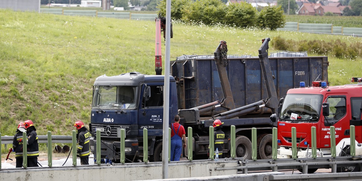 Gliwice. Ciężarówka zgubiła kontener na A4 