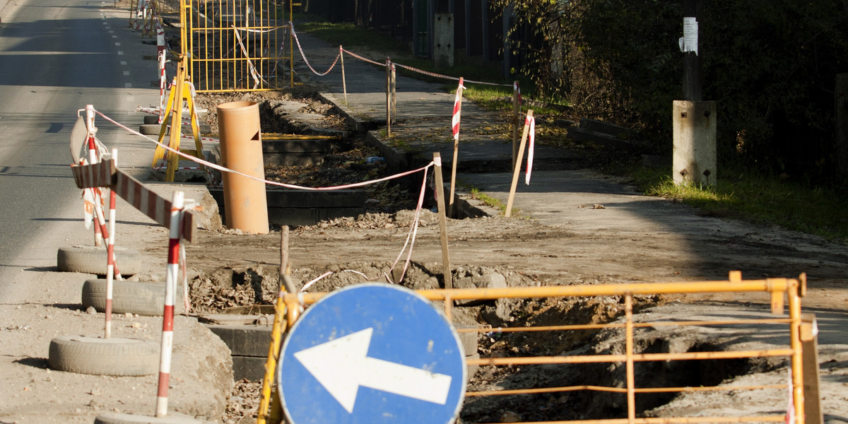 przerwany remont kanalizacji na ulicy Kijowskiej w Katowicach . 