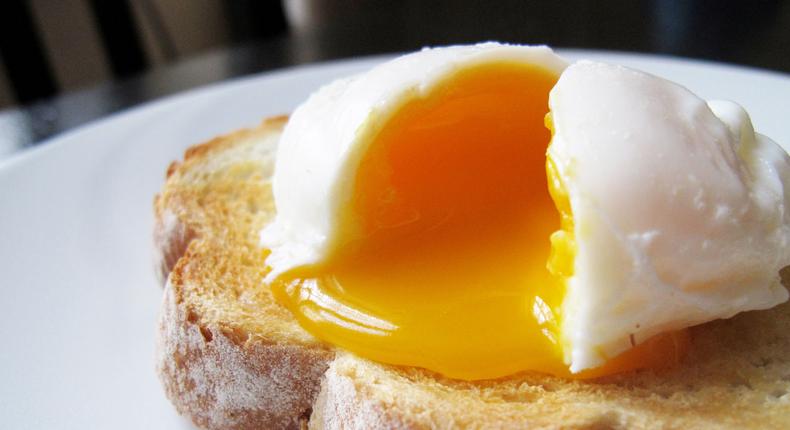 Dr. Pimple Pops the 'Yolk' of a 'Poached Egg' Cyst