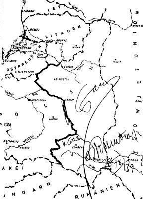 Mapa ostatecznego rozdzielenia Polski pomiędzy III Rzeszę a ZSRR z 28.09.1939 r. z wytyczoną linią graniczną. Podpisy za zgodność: Stalin, Ribentropp, data (domena publiczna).
