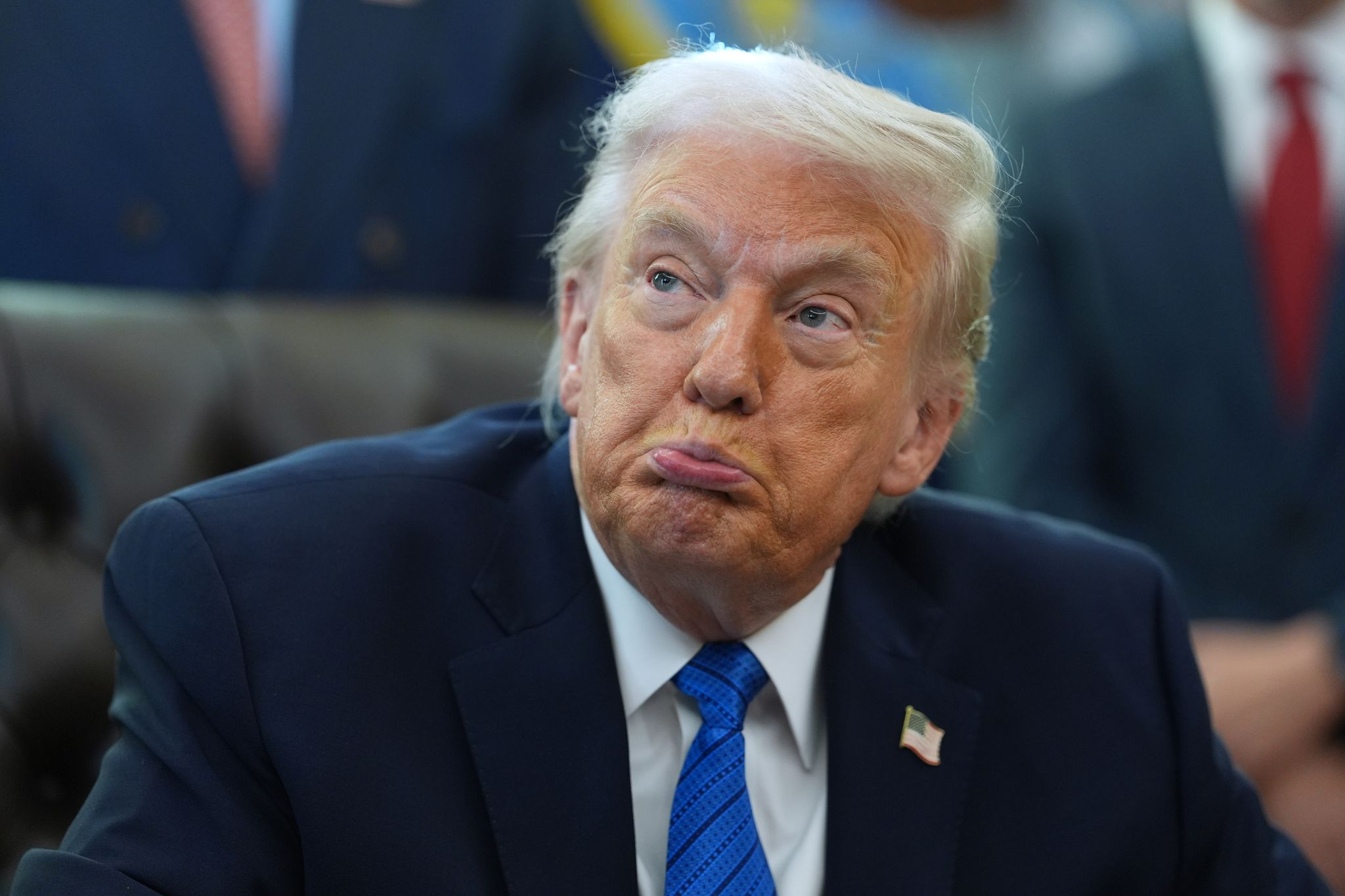 Trump und Iran signalisieren Verhandlungen - trotz höchster Alarmbereitschaft