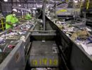 W Polsce przetwarzanych jest zaledwie 5 proc. śmieci