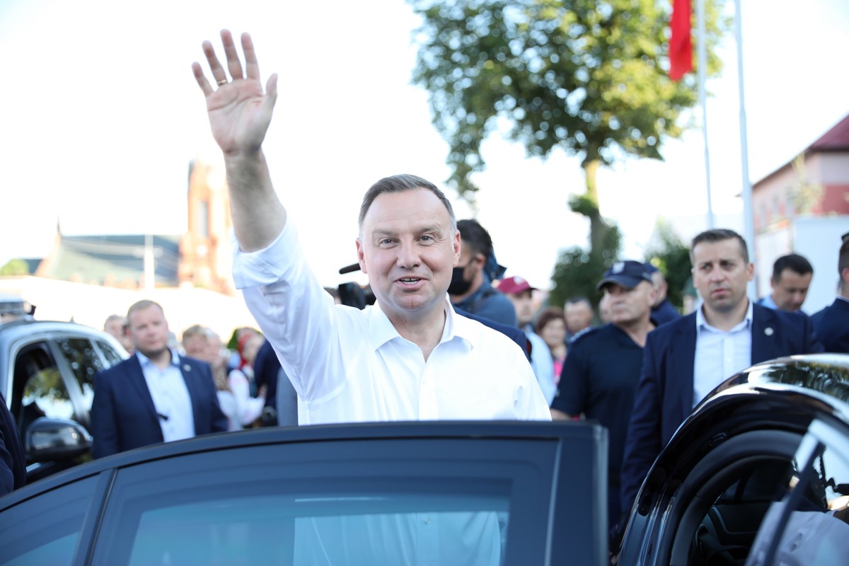"Zwycięstwo Andrzeja Dudy powstrzymuje napór neomarksistowskich ideologii na Polskę"